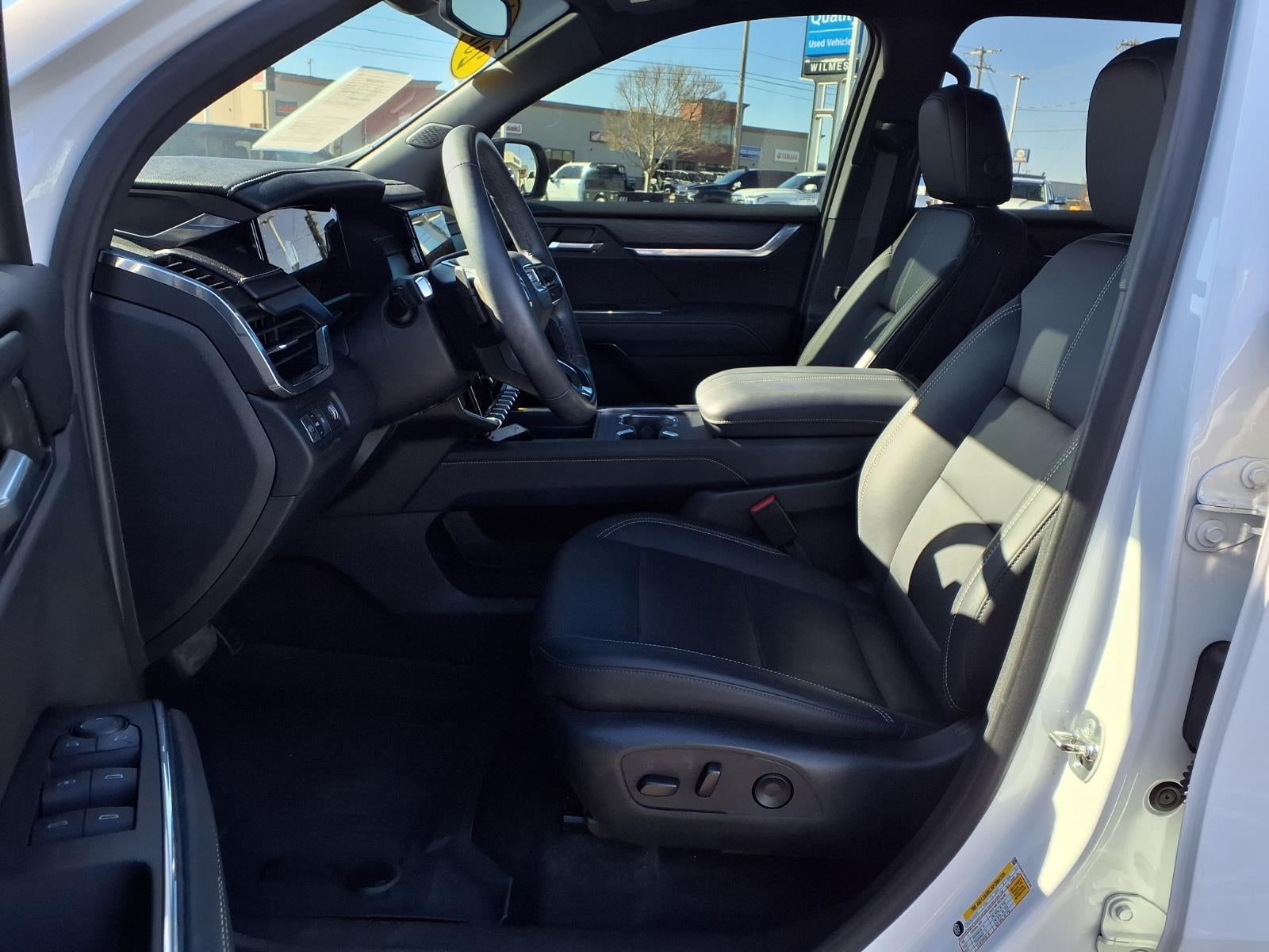 2024 GMC Acadia Elevation