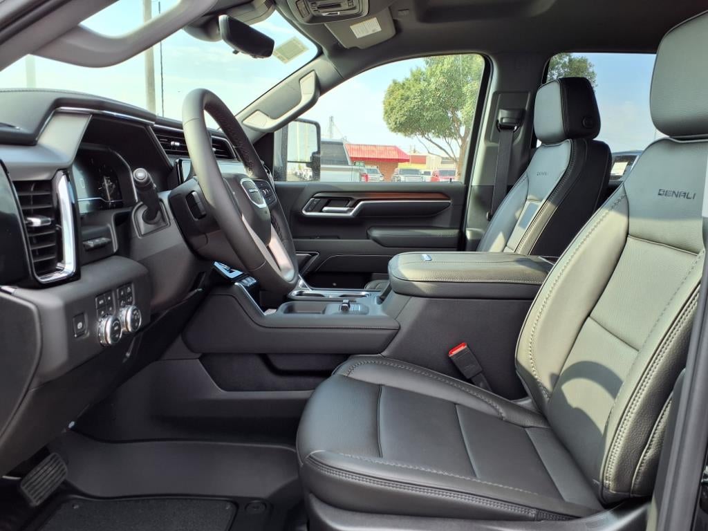 2025 GMC Sierra 2500 HD Denali