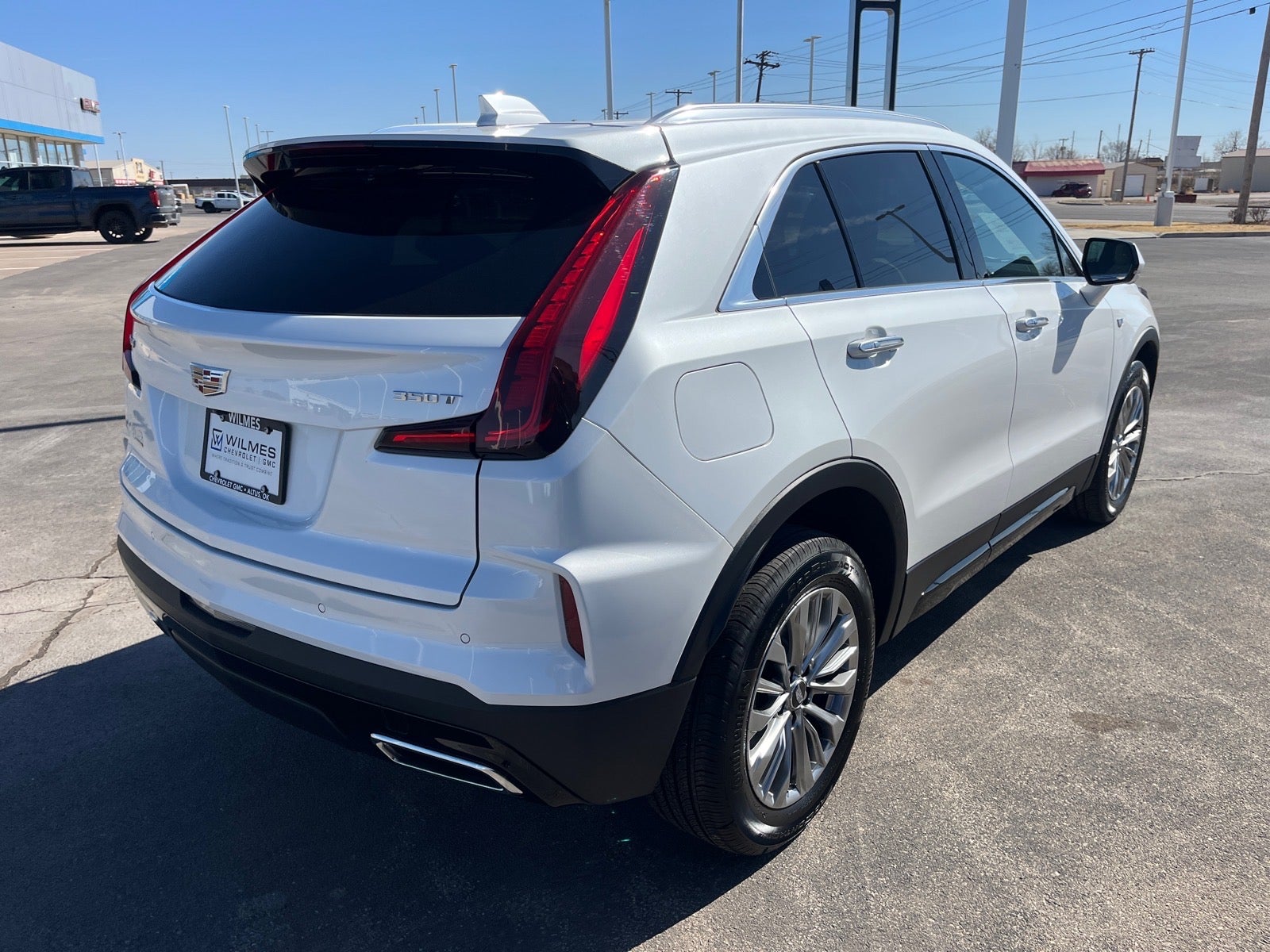 2024 Cadillac XT4 Premium Luxury
