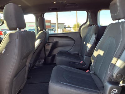 2022 Chrysler Pacifica Touring