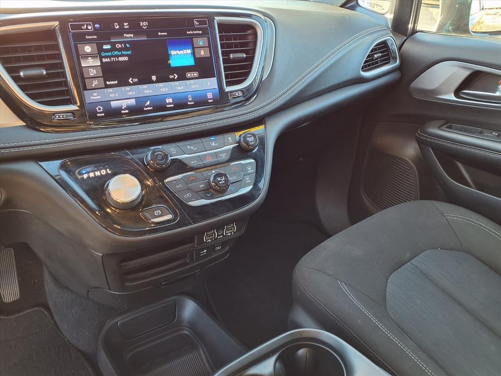 2022 Chrysler Pacifica Touring