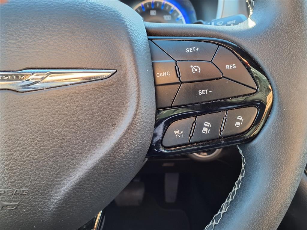 2022 Chrysler Pacifica Touring