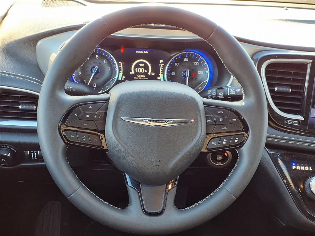 2022 Chrysler Pacifica Touring
