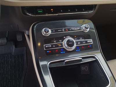 2021 Lincoln Nautilus Reserve