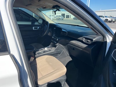 2020 Ford Explorer Base