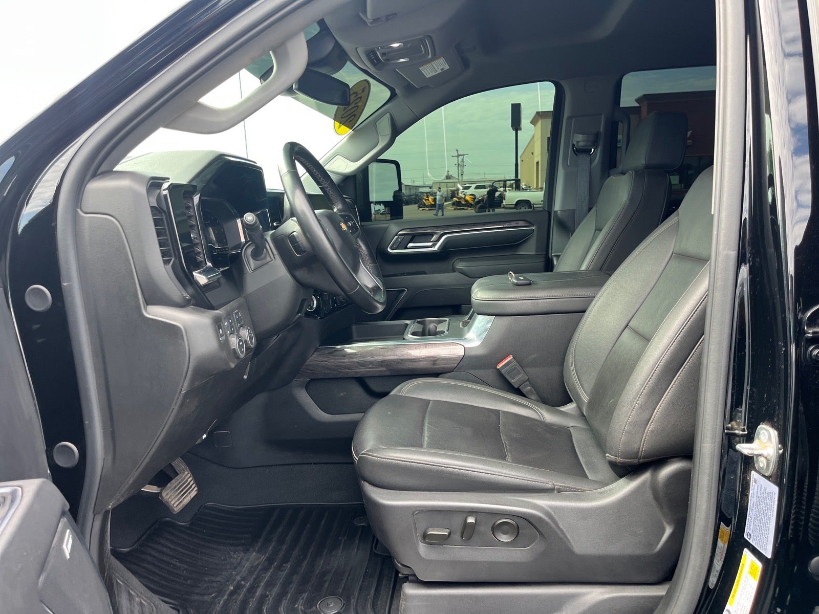 2025 Chevrolet Silverado 3500 HD LTZ DRW