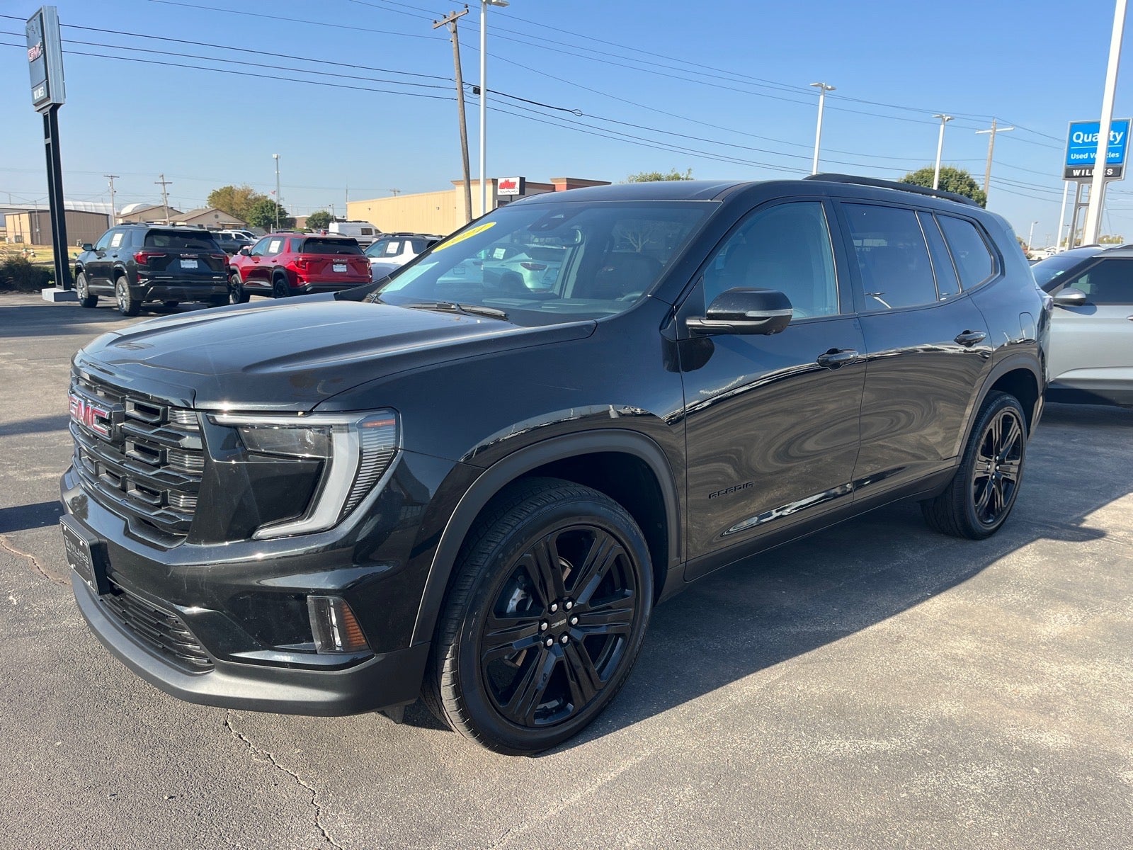 2024 GMC Acadia Elevation