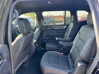 2024 GMC Acadia Elevation