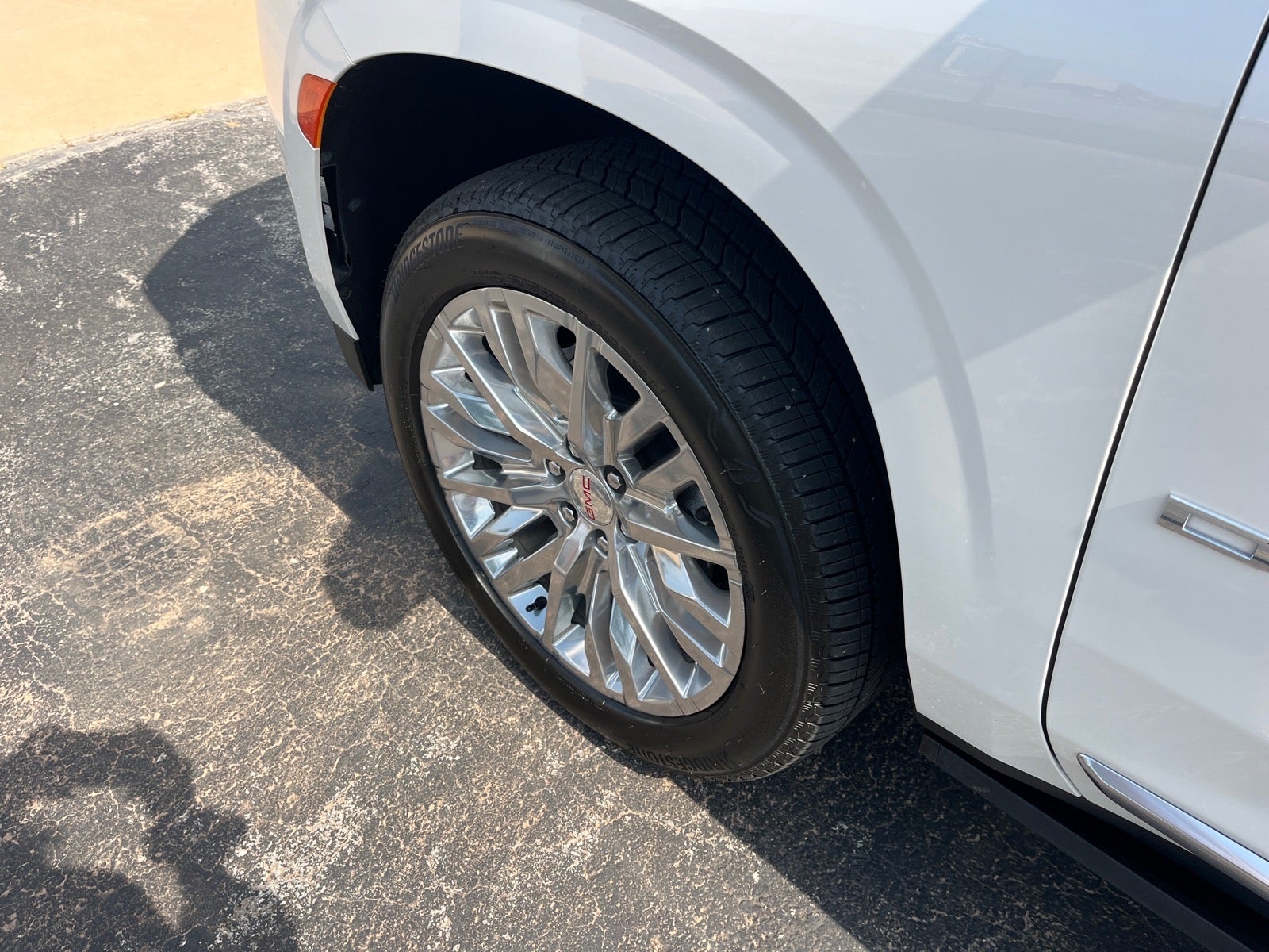 2024 GMC Yukon Denali
