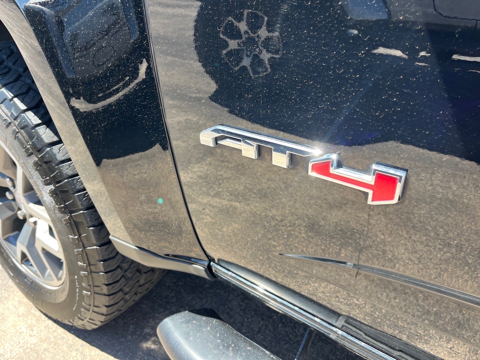 2022 GMC Canyon AT4 - Leather