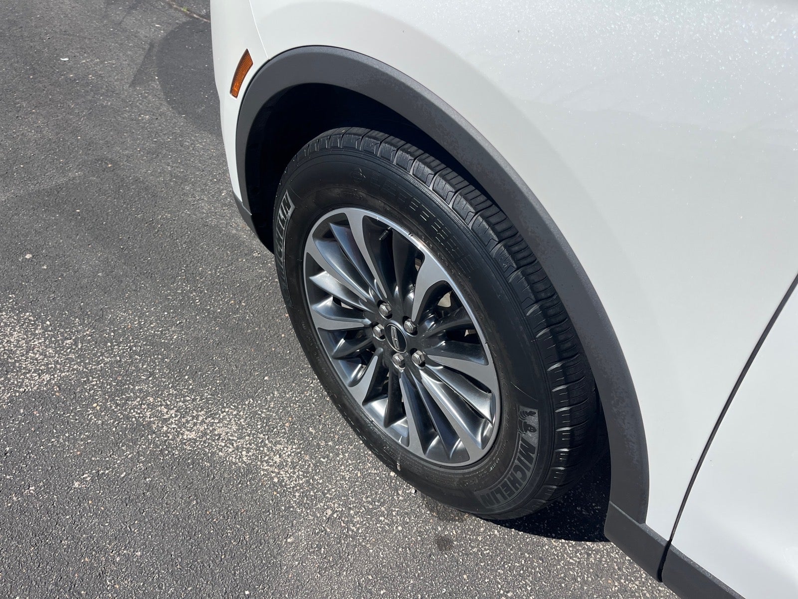 2021 Lincoln Nautilus Standard