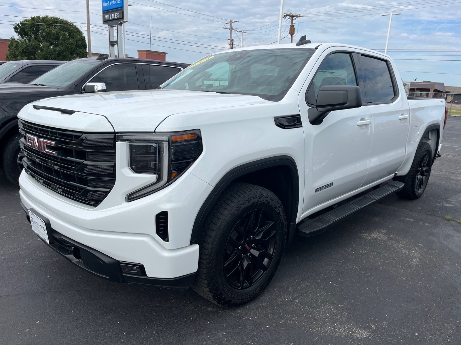 2024 GMC Sierra 1500 Elevation