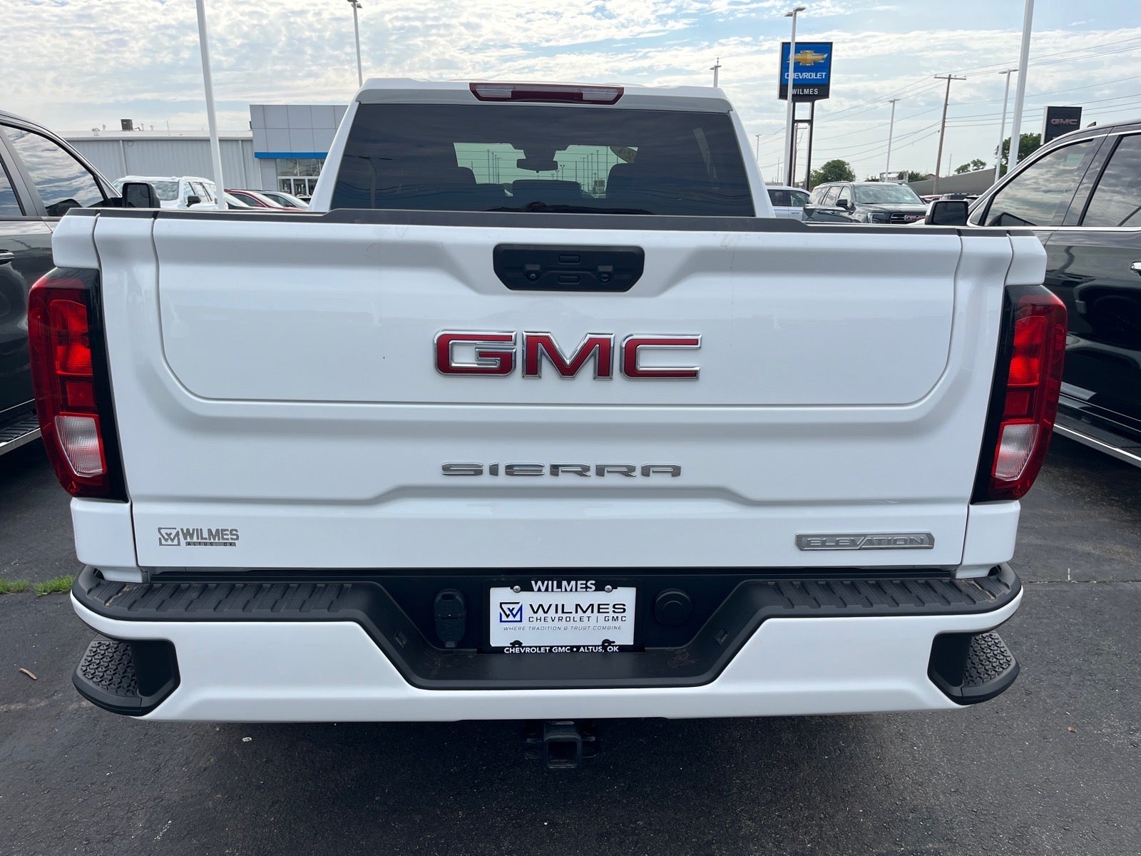 2024 GMC Sierra 1500 Elevation