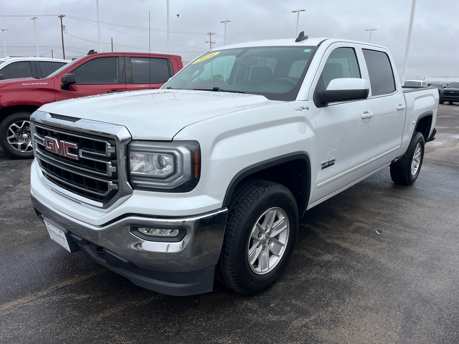 2016 GMC Sierra 4WD Crew Cab Short Box SLE's photo