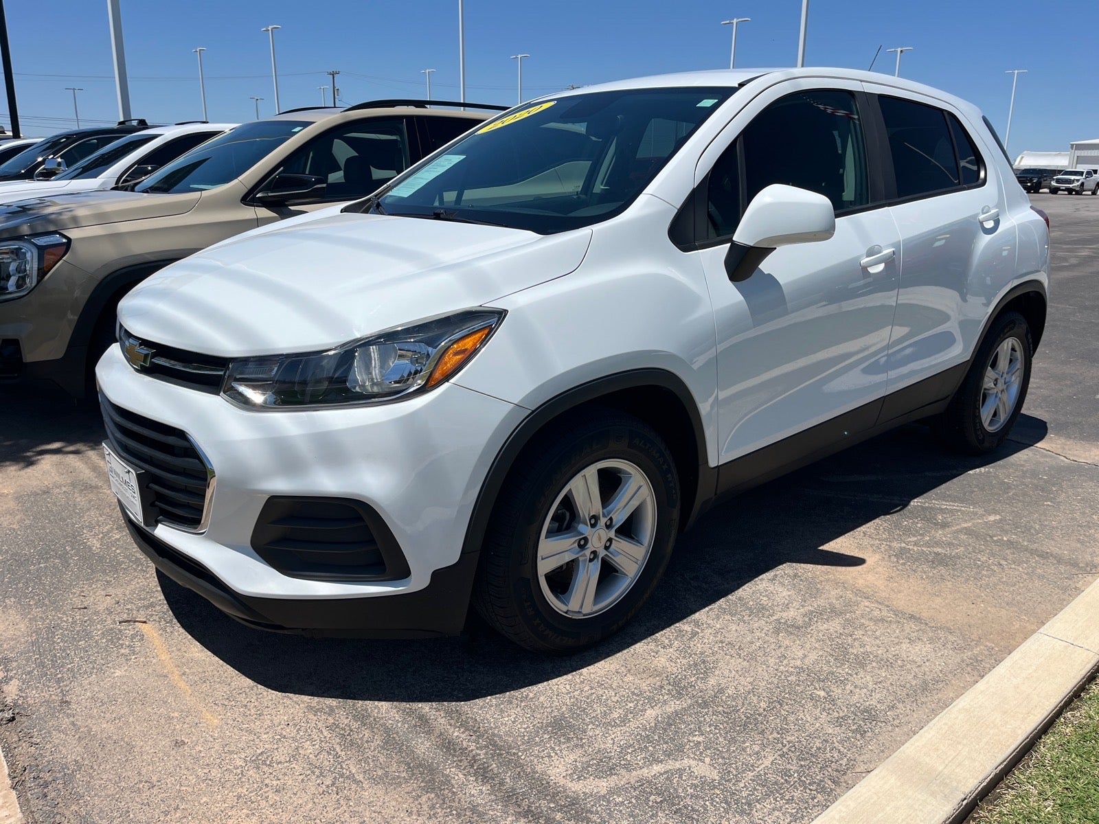 2020 Chevrolet Trax LS's photo